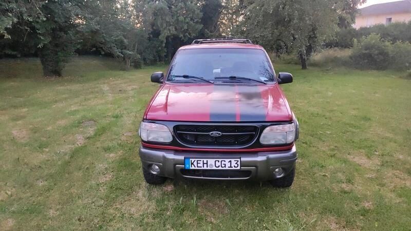 Rot Gebraucht 2001 Ford Explorer SUV | 3.800 € - Bild 1/4