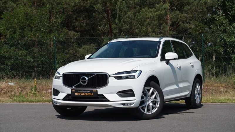Weiß Gebraucht 2021 Volvo XC60 Momentum SUV | 26.900 € (Superpreis) - Bild 1/4