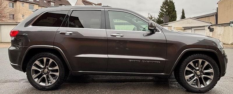 Gebraucht Jeep Grand Cherokee 250 PS (183 kW) 2019 Grau SUV