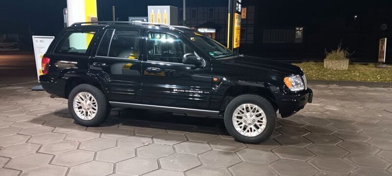 Schwarz Gebraucht 2002 Jeep Grand Cherokee Limited SUV | 12.600 € (Etwas zu teuer) - Bild 1/4