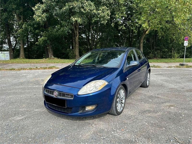 Blau Gebraucht 2007 Fiat Bravo Kleinwagen | 1.790 € (Fairer Preis) - Bild 1/4