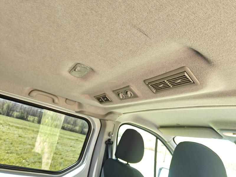 Gebraucht Opel Vivaro 125 PS (91 kW) 2017 Weiß Van / Kleinbus