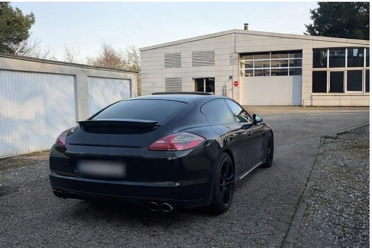 Gebraucht Porsche Panamera 400 PS (294 kW) 2010 Schwarz Kleinwagen