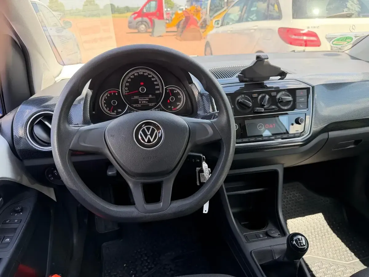 Gebraucht VW up! 65 PS (47 kW) 2021 Weiß Kleinwagen