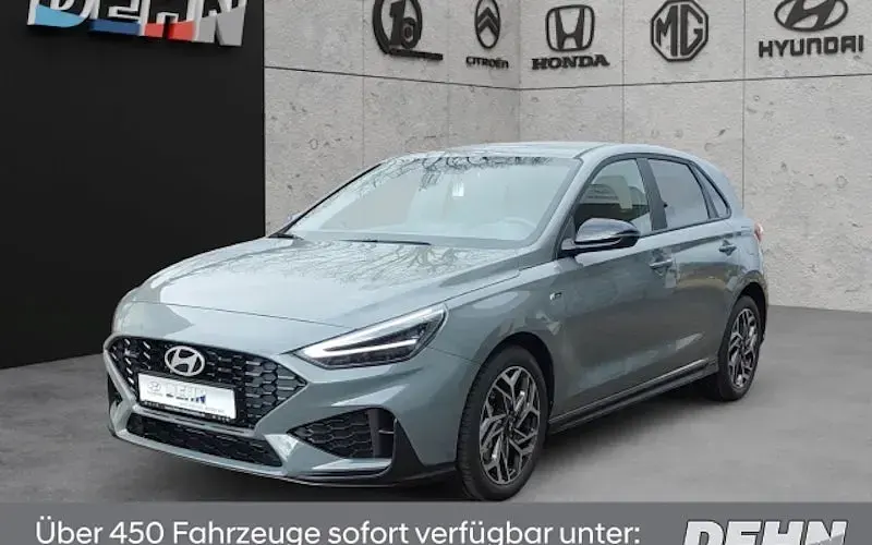 Neu Hyundai i30 N Line 150 PS (110 kW) 2026 Grau Limousine