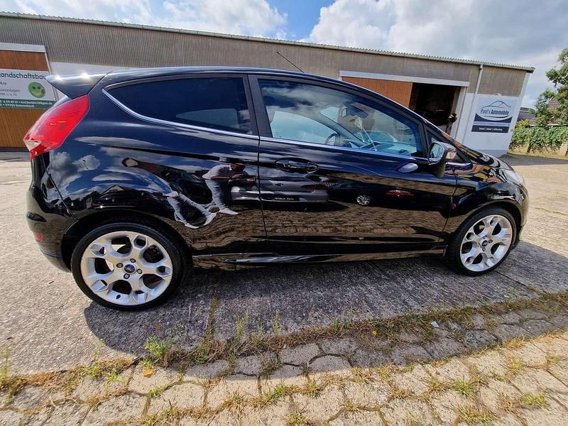 Gebraucht Ford Fiesta Titanium 120 PS (88 kW) 2010 Schwarz Kleinwagen