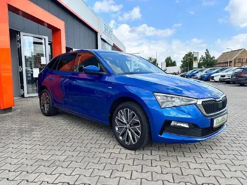 Gebraucht Skoda Scala Tour 110 PS (80 kW) 2023 Raceblau metallic Kleinwagen