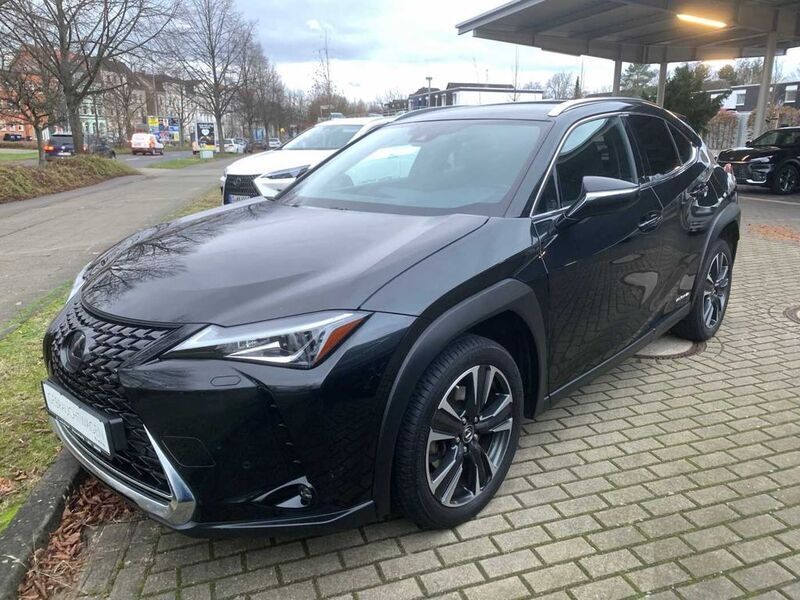Gebraucht Lexus UX 184 PS (135 kW) 2020 Schwarz SUV