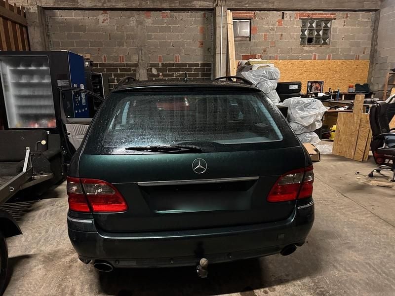 Gebraucht Mercedes E320 224 PS (164 kW) 2008 Andere farben Kombi
