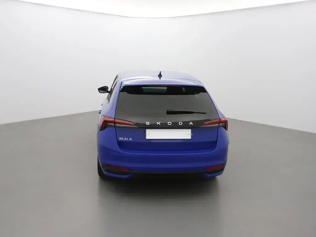 Gebraucht Skoda Scala Selection 118 PS (86 kW) 2025 Blau (bleu metal) Kleinwagen