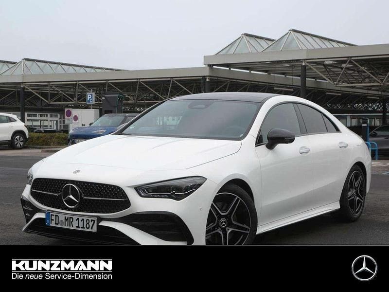 Unilack polarweiß Gebraucht 2025 Mercedes CLA200 AMG Coupé | 38.640 € (Fairer Preis) - Bild 1/4