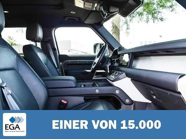 Gebraucht Land Rover Defender SE Dynamic 300 PS (220 kW) 2023 Grün metallic SUV