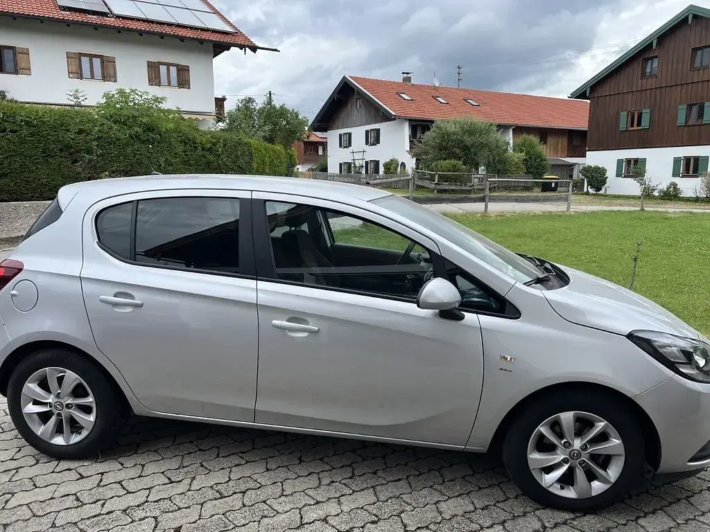 Gebraucht Opel Corsa Active 69 PS (50 kW) 2016 Silber Kleinwagen