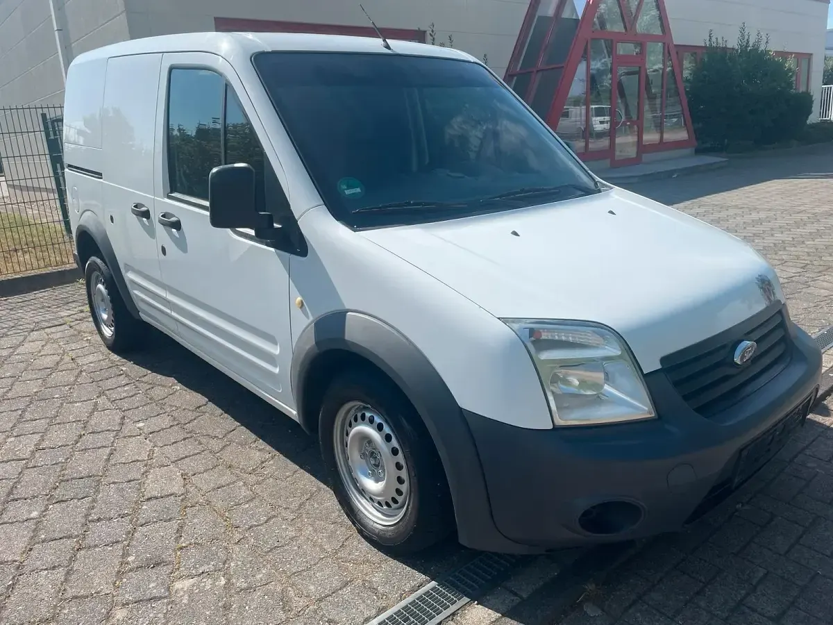 Gebraucht Ford Tourneo 75 PS (55 kW) 2013 Weiß Kombi