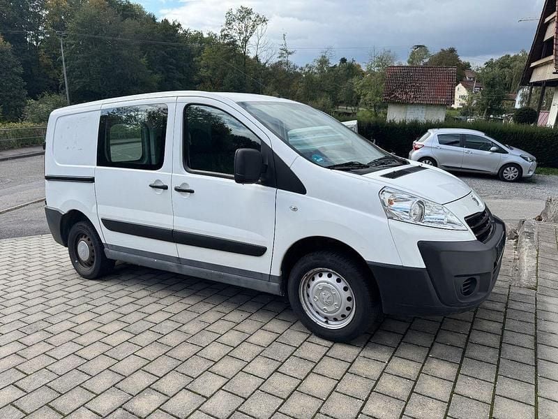 Gebraucht Peugeot Expert 109 PS (80 kW) 2016 Weiß Van