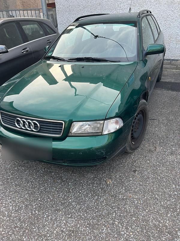 Gebraucht Audi A4 150 PS (110 kW) 1998 Grün Kombi
