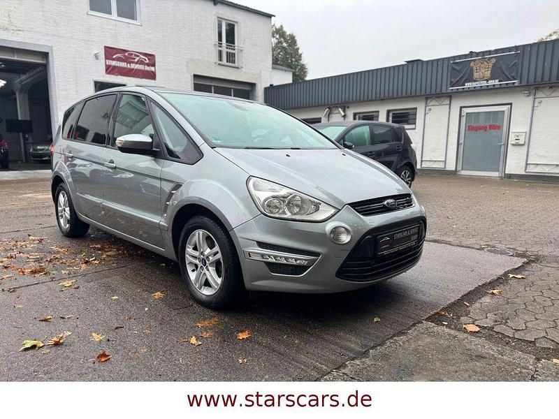 Grau Gebraucht 2014 Ford S-MAX Business Edition Van / Kleinbus | 9.450 € (Fairer Preis) - Bild 1/4
