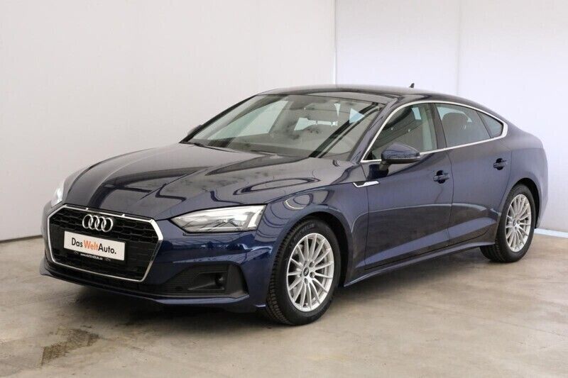 Blau metallic Gebraucht 2021 Audi A5 Sportback Comfort Limousine | 29.990 € (Superpreis) - Bild 1/4