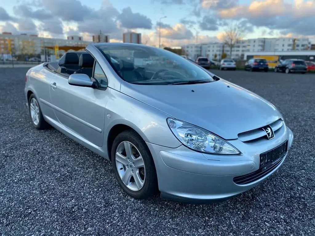Gebraucht Peugeot 307 CC Basis 136 PS (100 kW) 2004 Silber Cabrio