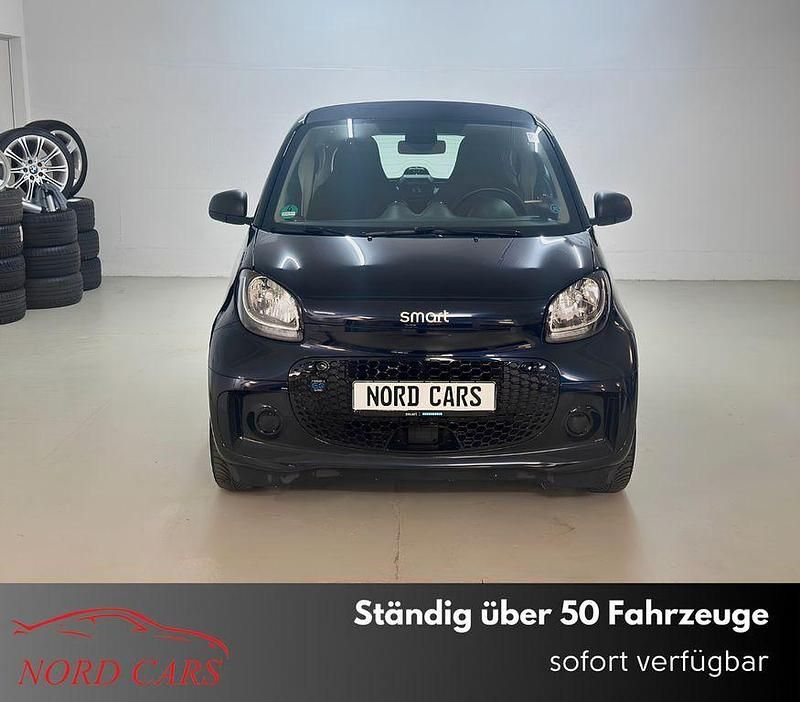 Schwarz Gebraucht 2022 Smart ForTwo Electric Drive Coupé | 9.600 € (Superpreis) - Bild 1/4