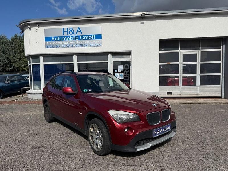Rot Gebraucht 2011 BMW X1 SUV | 5.700 € (Superpreis) - Bild 1/4