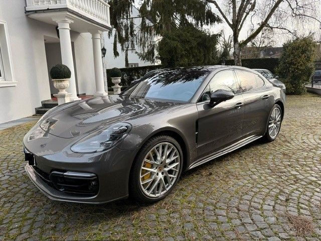 Grau Gebraucht 2017 Porsche Panamera Turbo Limousine | 59.500 € - Bild 1/4