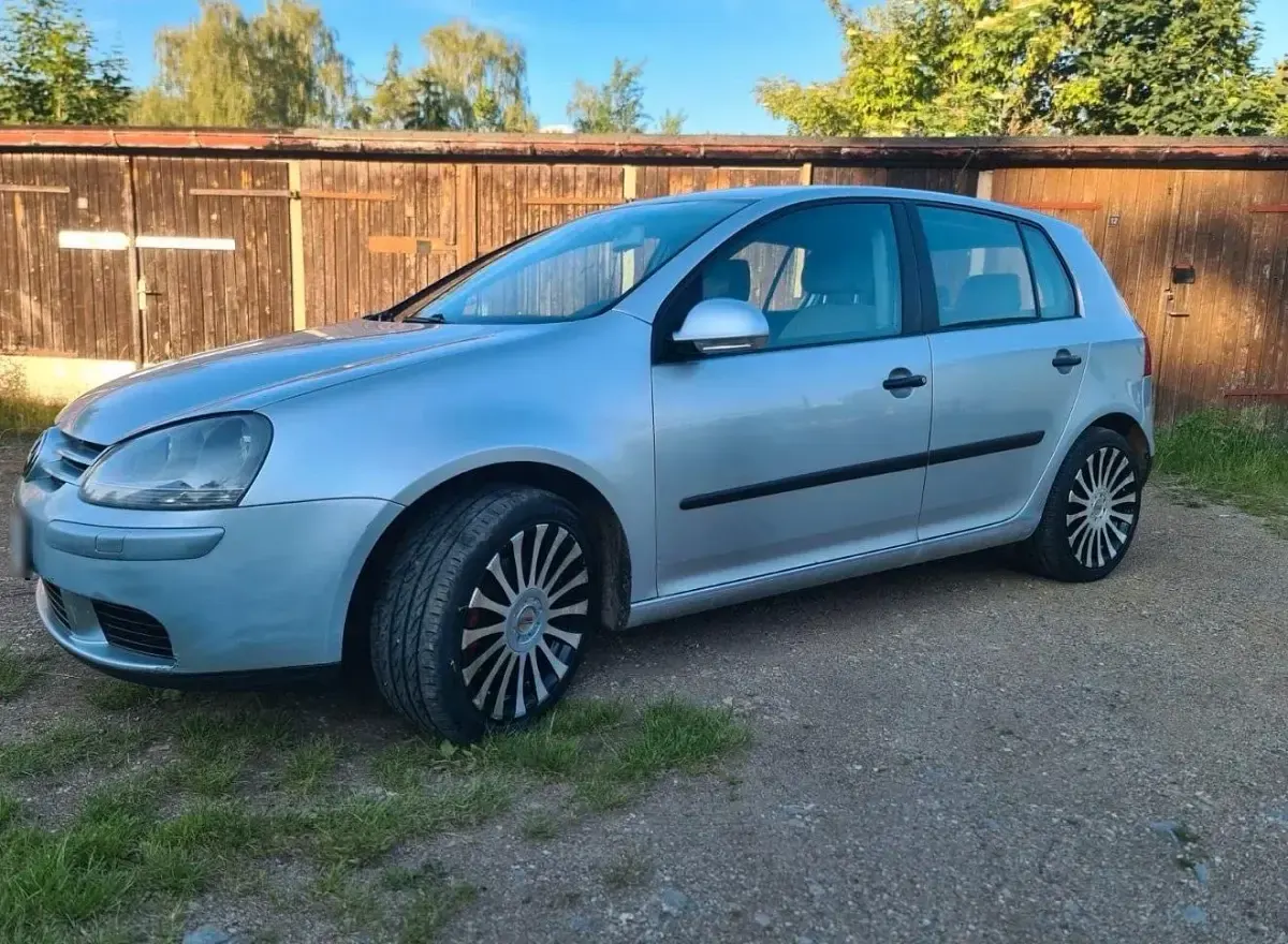 Gebraucht VW Golf V 102 PS (75 kW) 2004 Kleinwagen