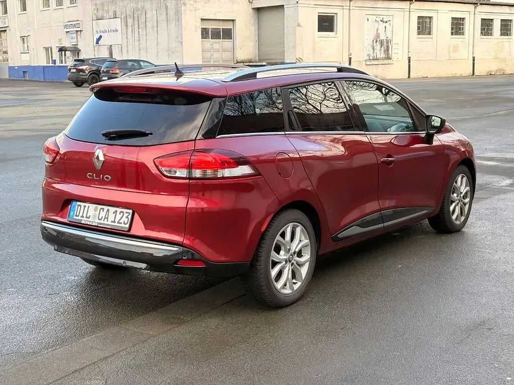 Gebraucht Renault Clio Intens 90 PS (66 kW) 2019 Rot Limousine