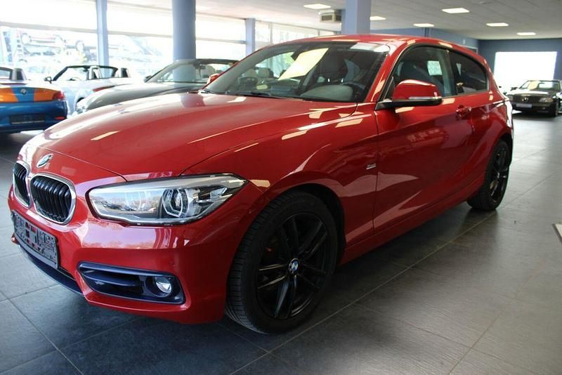 Gebraucht BMW 118 Sport Line 150 PS (110 kW) 2017 Rot Kleinwagen