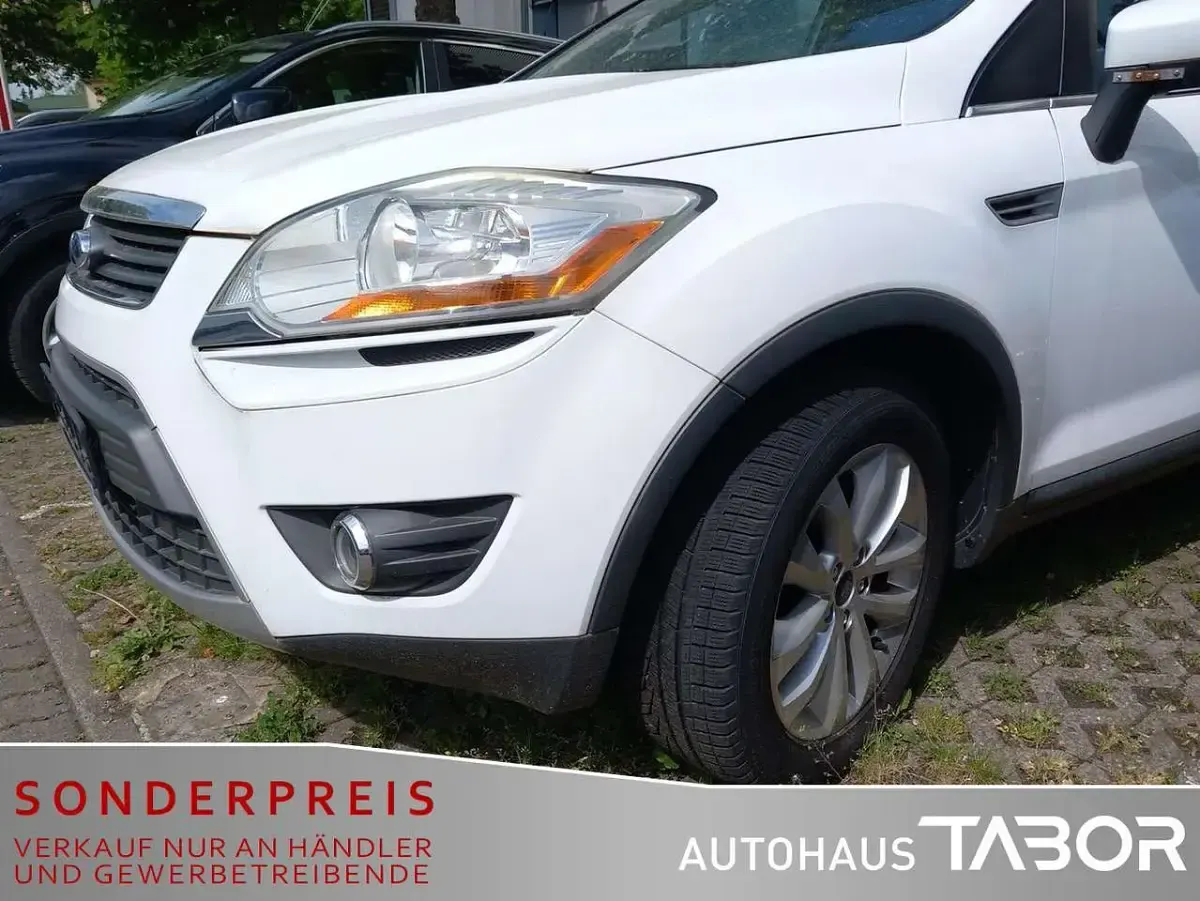 Gebraucht Ford Kuga Titanium 136 PS (100 kW) 2009 Frostweiß SUV
