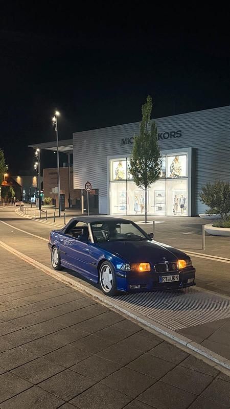 Blau Gebraucht 1993 BMW 320 Cabriolet Cabrio | 4.500 € - Bild 1/4