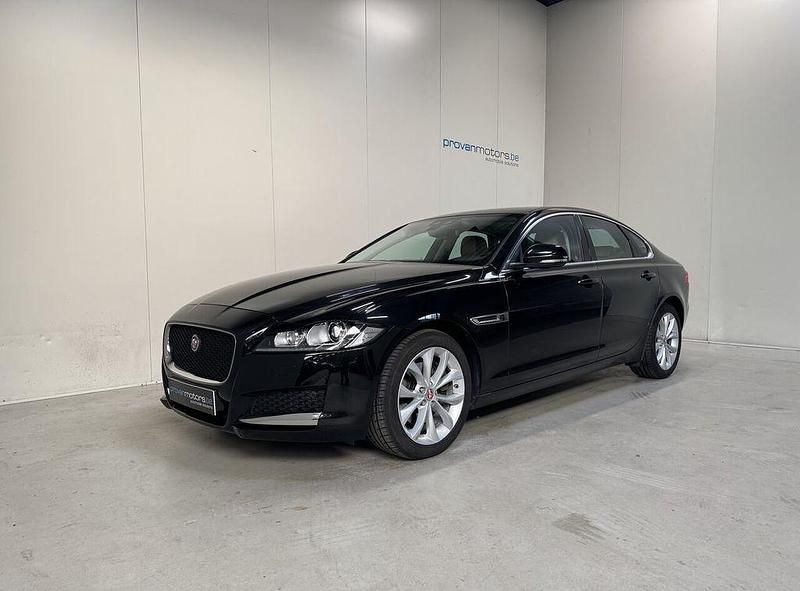 Gebraucht Jaguar XF 179 PS (131 kW) 2018 Schwarz Limousine