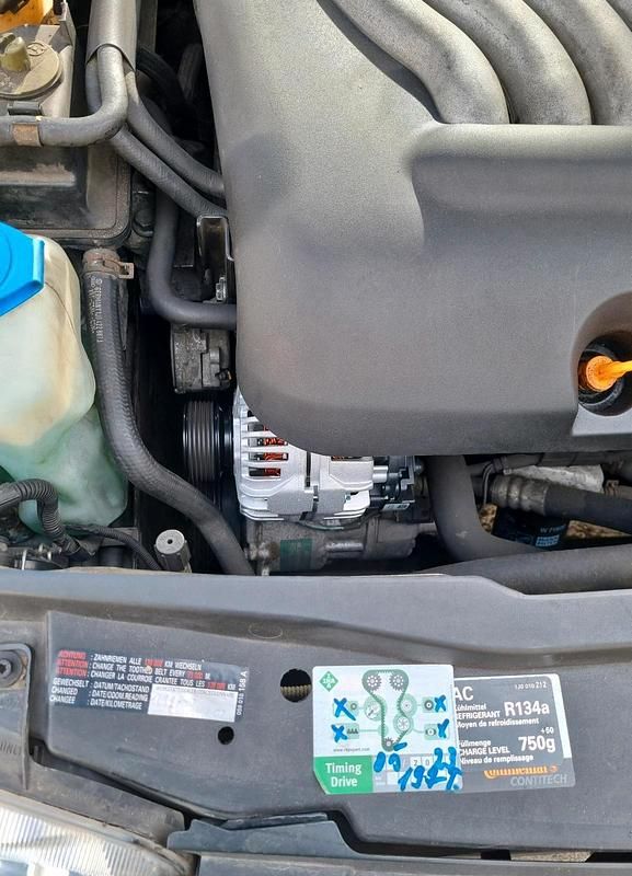 Gebraucht VW Bora 115 PS (84 kW) 2000 Schwarz Limousine