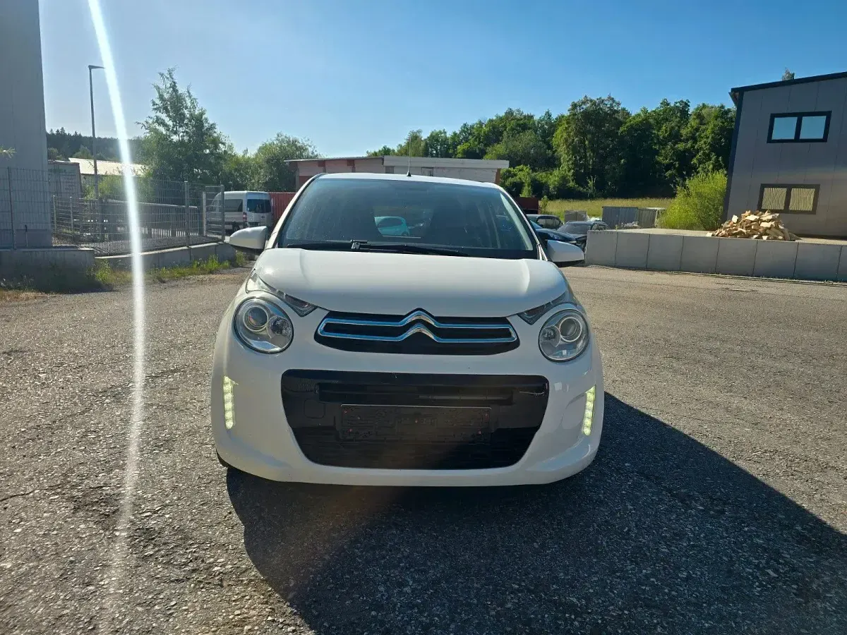 Gebraucht Citroën C1 Shine 82 PS (60 kW) 2015 Weiß Kleinwagen