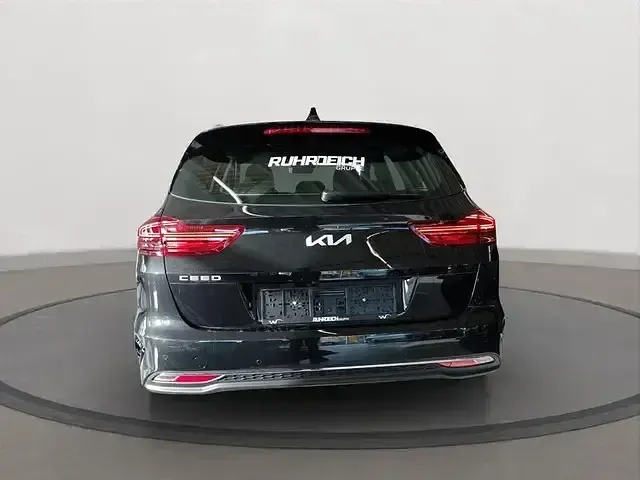 Gebraucht Kia Ceed Sportswagon Vision 140 PS (102 kW) 2025 (1k) black pearl m Kombi