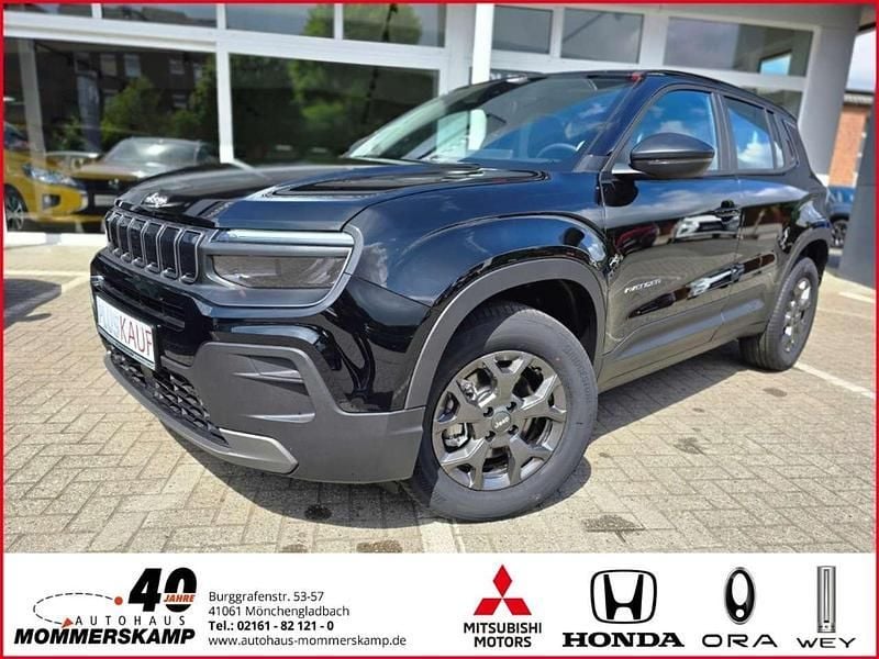 Solid black clear coat Neu 2025 Jeep Avenger Longitude SUV | 24.470 € (Superpreis) - Bild 1/4