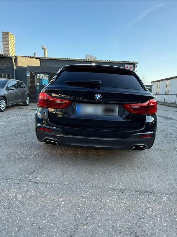 Gebraucht BMW 530 Performance 265 PS (194 kW) 2020 Kombi