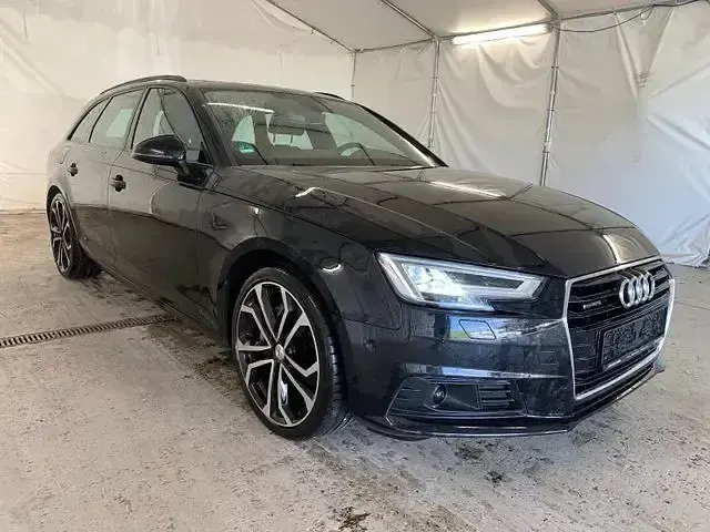 Gebraucht Audi A4 Design 190 PS (139 kW) 2018 Mythosschwarz metallic Kombi