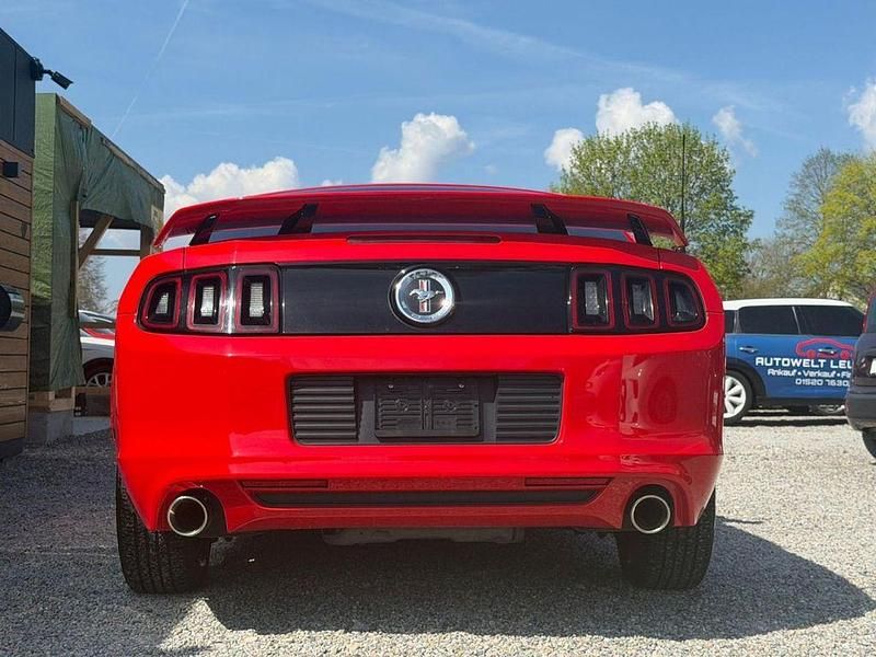 Gebraucht Ford Mustang Fastback 305 PS (224 kW) 2014 Rot Coupé