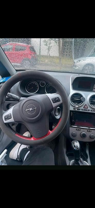 Schwarz Gebraucht 2007 Opel Corsa Kleinwagen | 3.600 € (Etwas zu teuer) - Bild 1/4