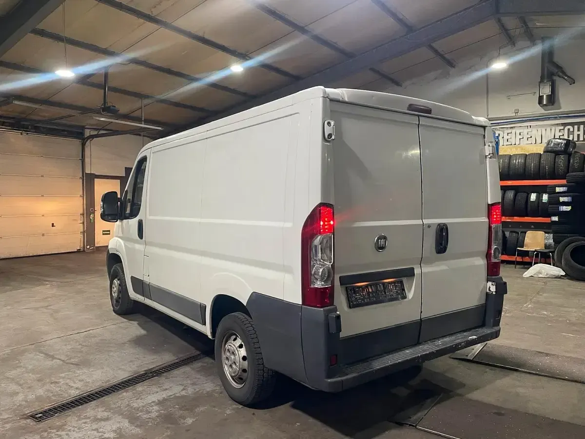 Gebraucht Fiat Ducato 116 PS (85 kW) 2011 Weiß Van