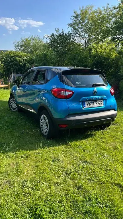 Gebraucht Renault Captur Life 90 PS (66 kW) 2016 Blau SUV