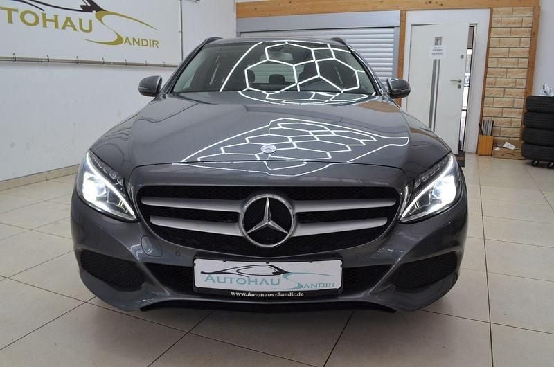 Gebraucht Mercedes C220 170 PS (125 kW) 2017 Grau Kombi
