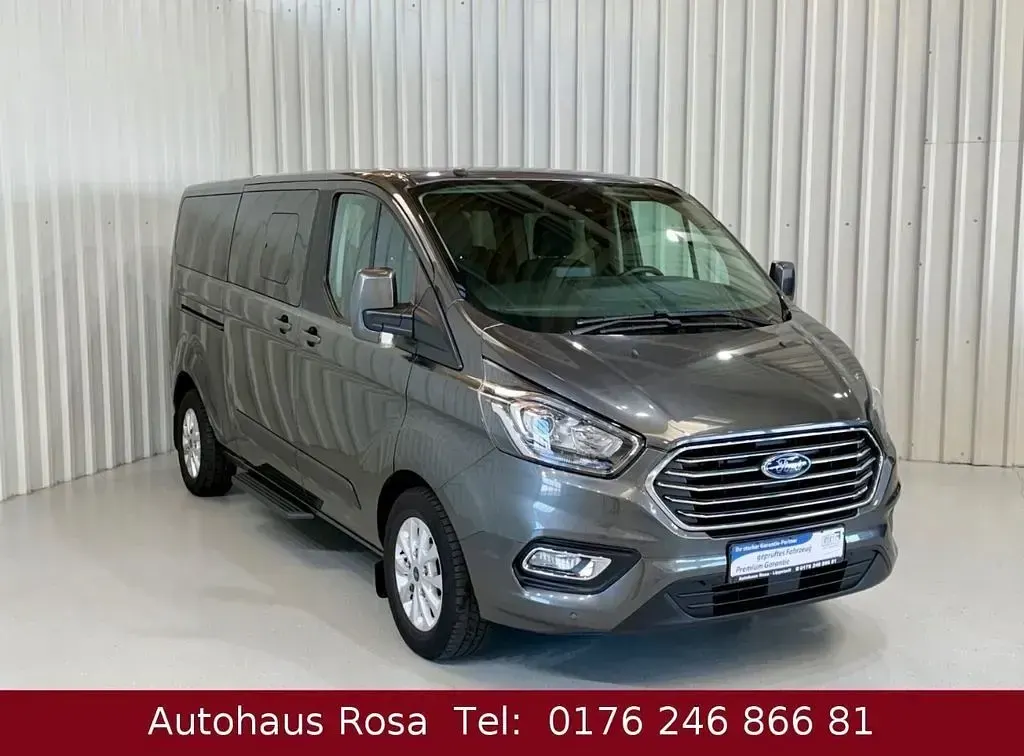 Gebraucht Ford Transit Custom Titanium 131 PS (96 kW) 2018 Grau Van / Kleinbus