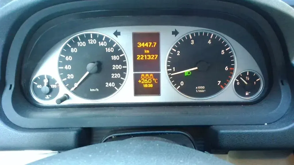 Gebraucht Mercedes B200 136 PS (100 kW) 2006 Schwarz Van / Kleinbus