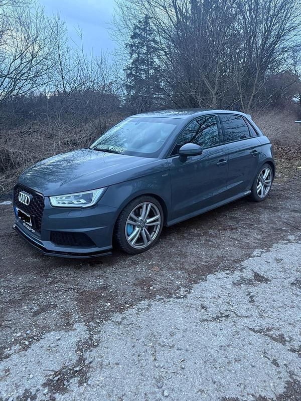 Gebraucht Audi S1 S-Line 231 PS (169 kW) 2015 Grau Kleinwagen