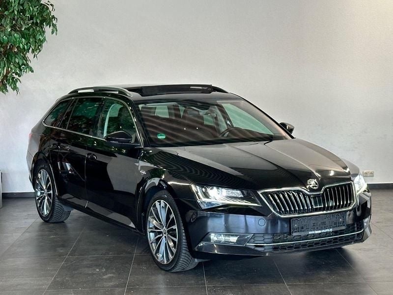 Gebraucht Skoda Superb LAURIN & KLEMENT 280 PS (205 kW) 2017 Schwarz Kombi