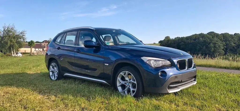 Gebraucht BMW X1 177 PS (130 kW) 2011 Blau SUV