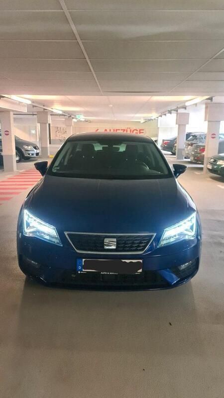 Blau Gebraucht 2020 Seat Leon Style Kombi | 16.450 € (Fairer Preis) - Bild 1/4