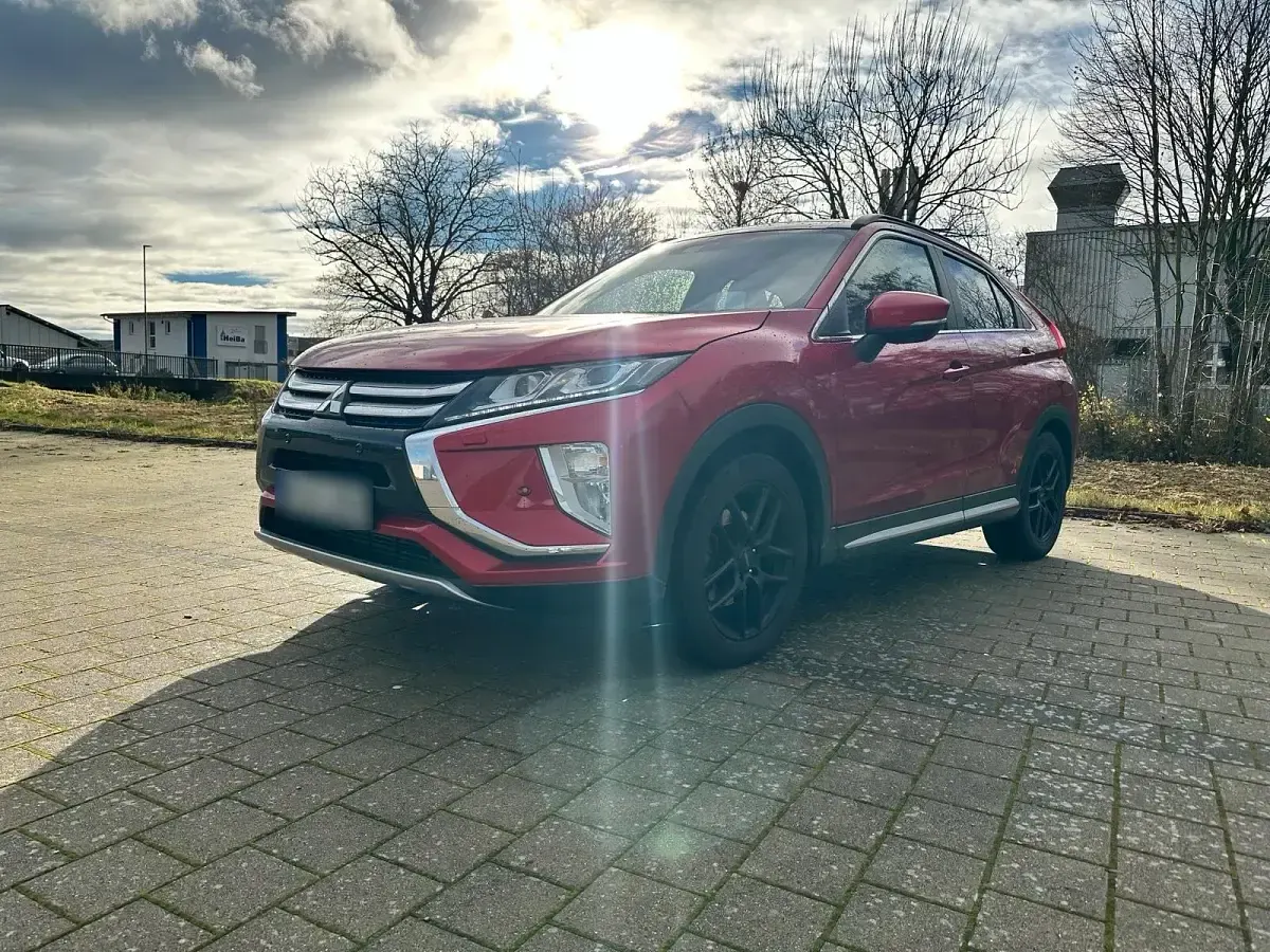 Gebraucht Mitsubishi Eclipse Cross 163 PS (119 kW) 2018 Rot SUV